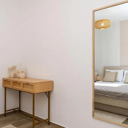 Appartement Awesome In With Wifi Bibinje